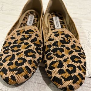 Steve Madden flats size 7.5